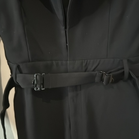 NWT revolve hours brand long sleeve suit, jacket, jumpsuit, black size medium - Picture 3 of 5